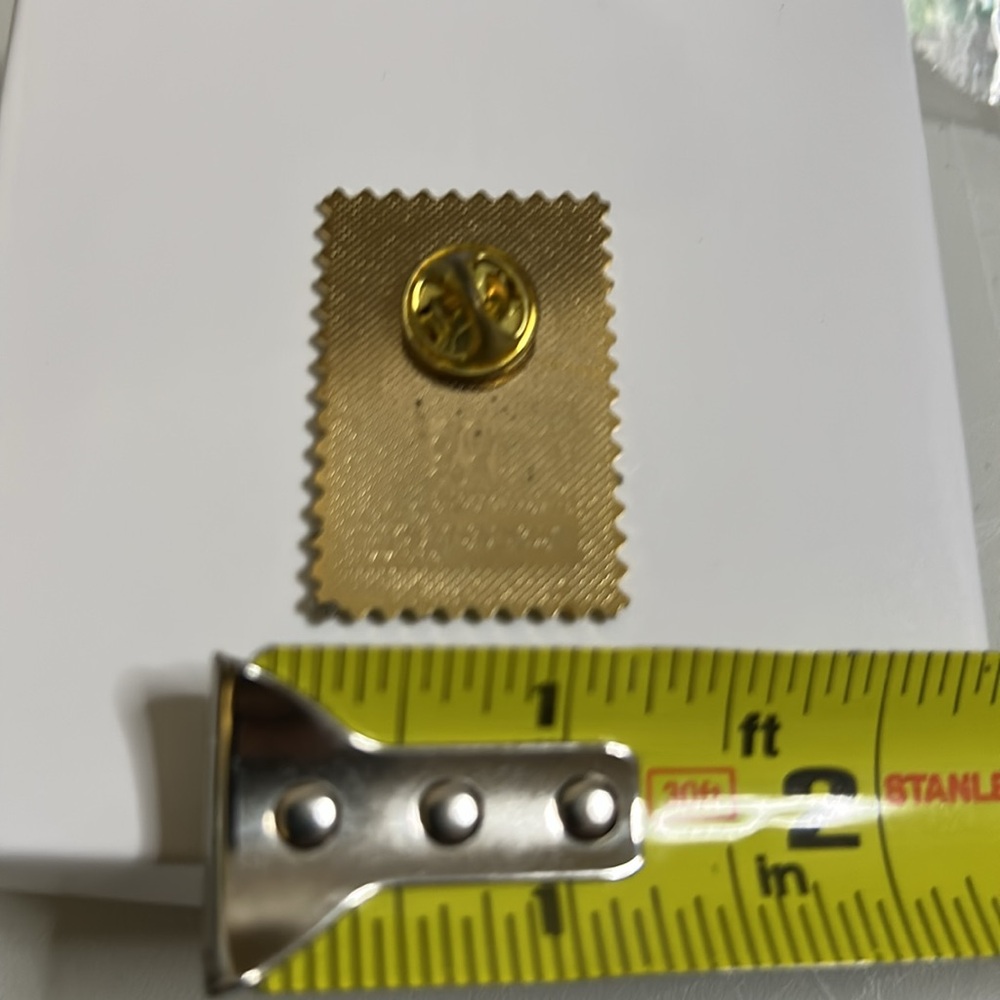 Nursing 4 cent U.S postage stamp pin gold tone retro collectible professional - Picture 3 of 3